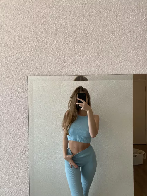 I’m looking to play with someone