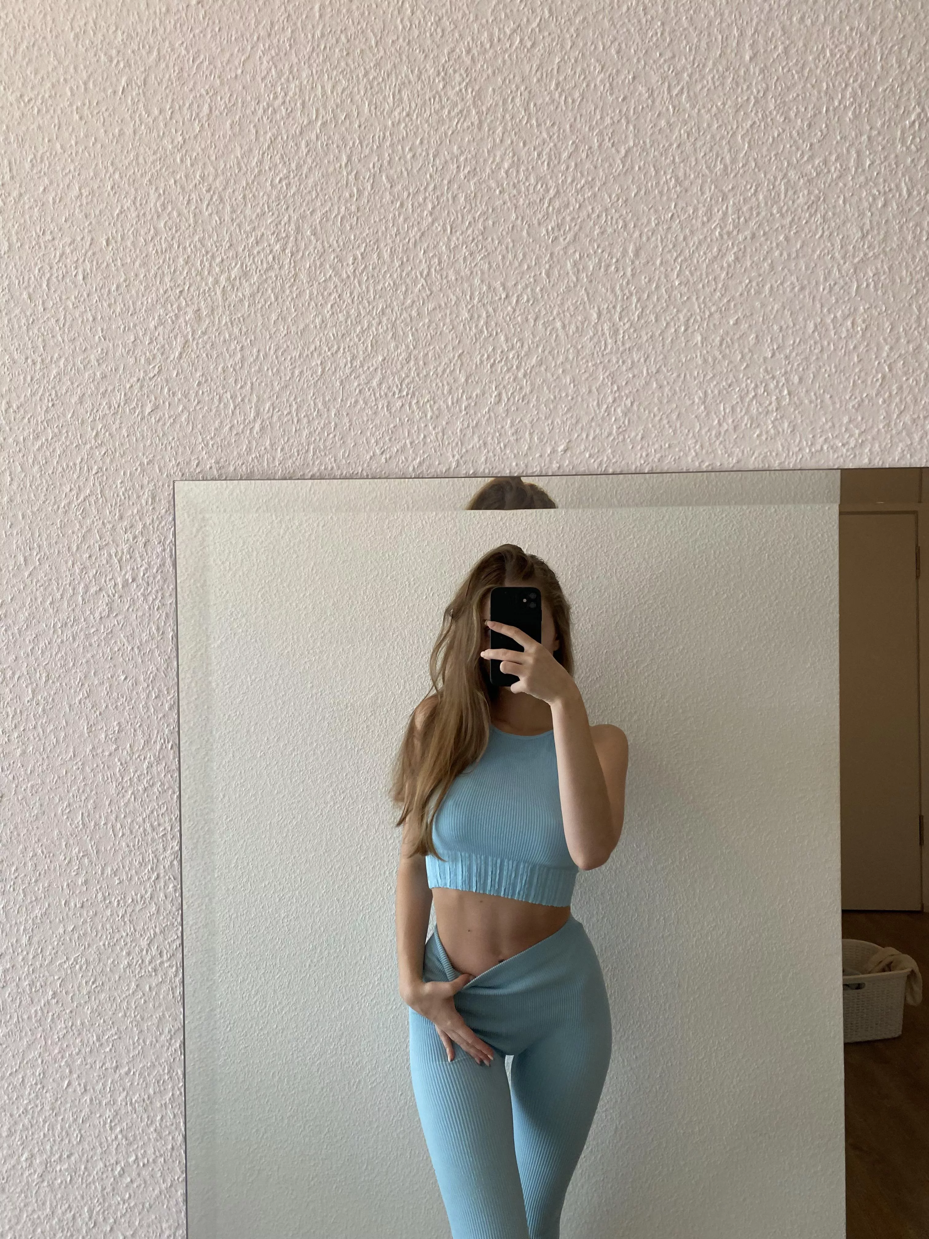 I’m looking to play with someone