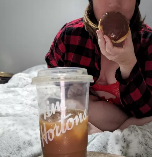 Is my 🇨🇦 showing?