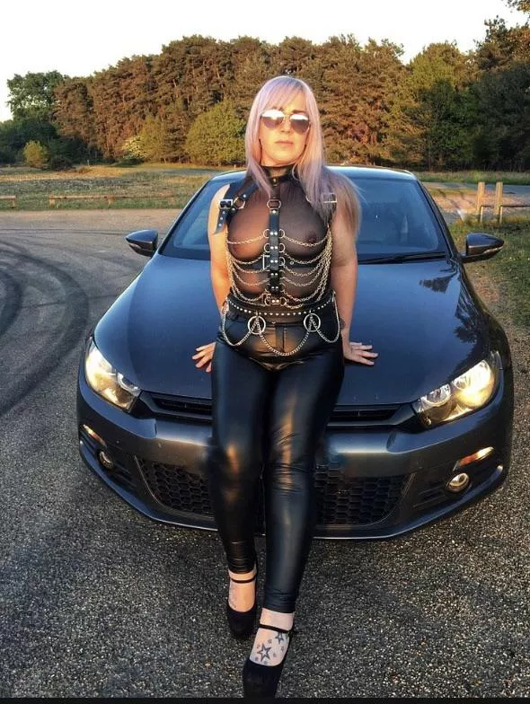 Let’s go for a drive😈