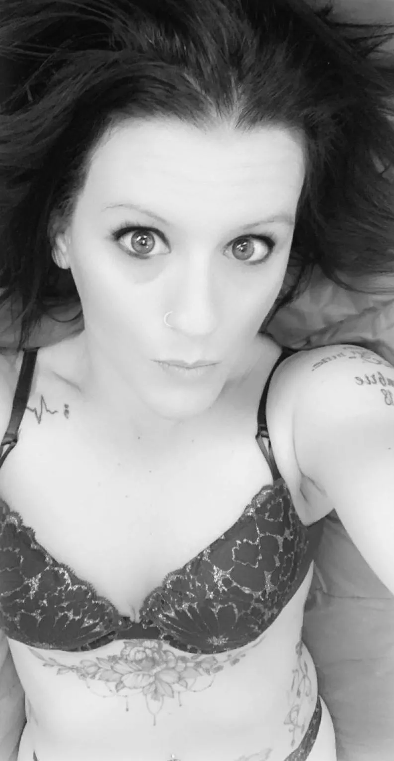 Loving the black and white..