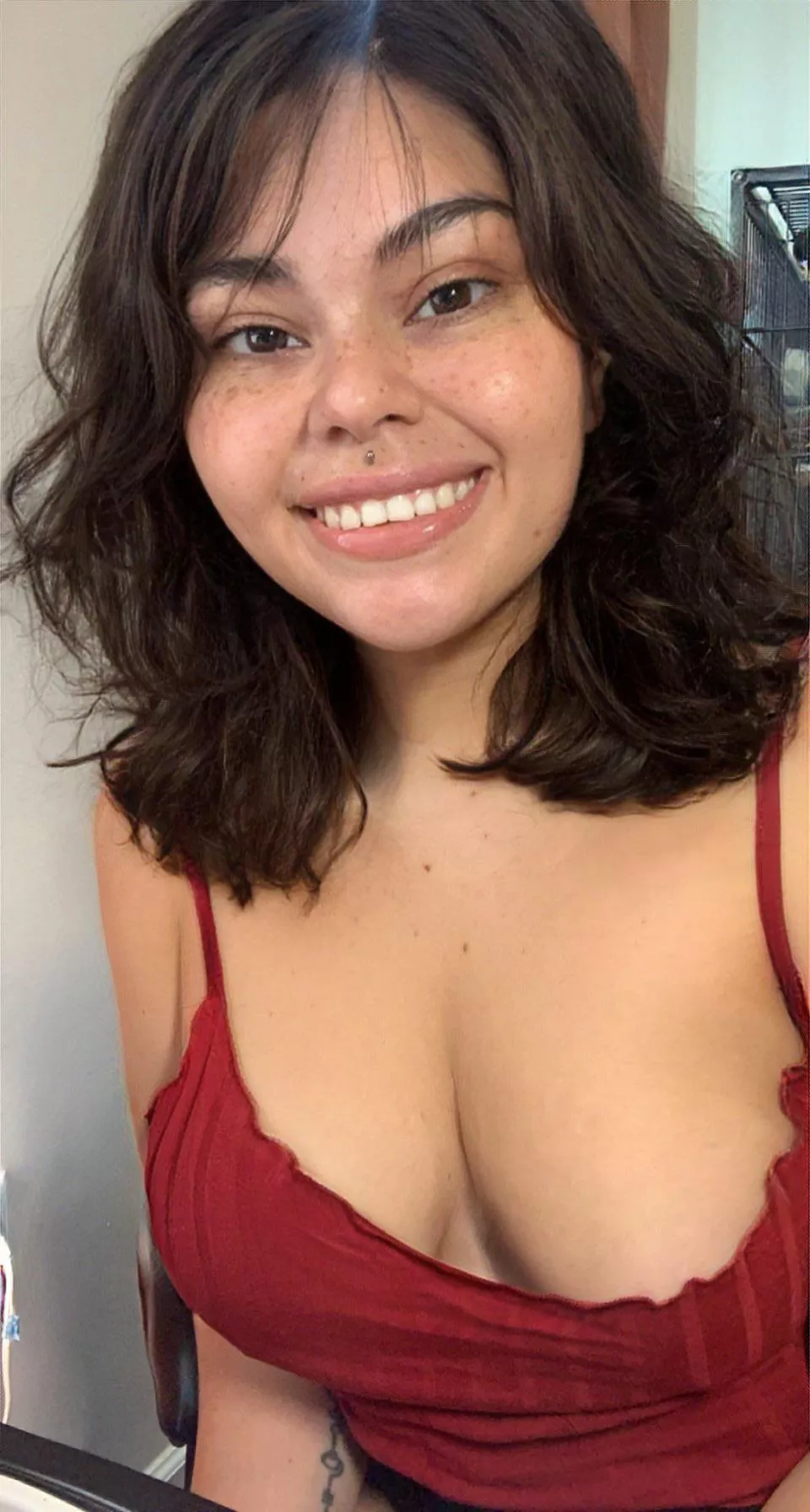 Makeup free, bra free! I hope you like em all natural!