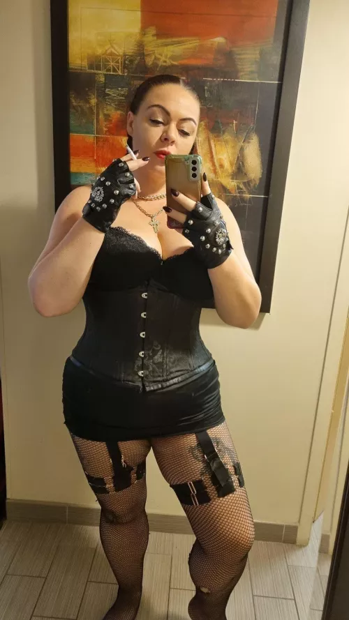 My First post here, Cigs are the only thing keeping me sane rn.