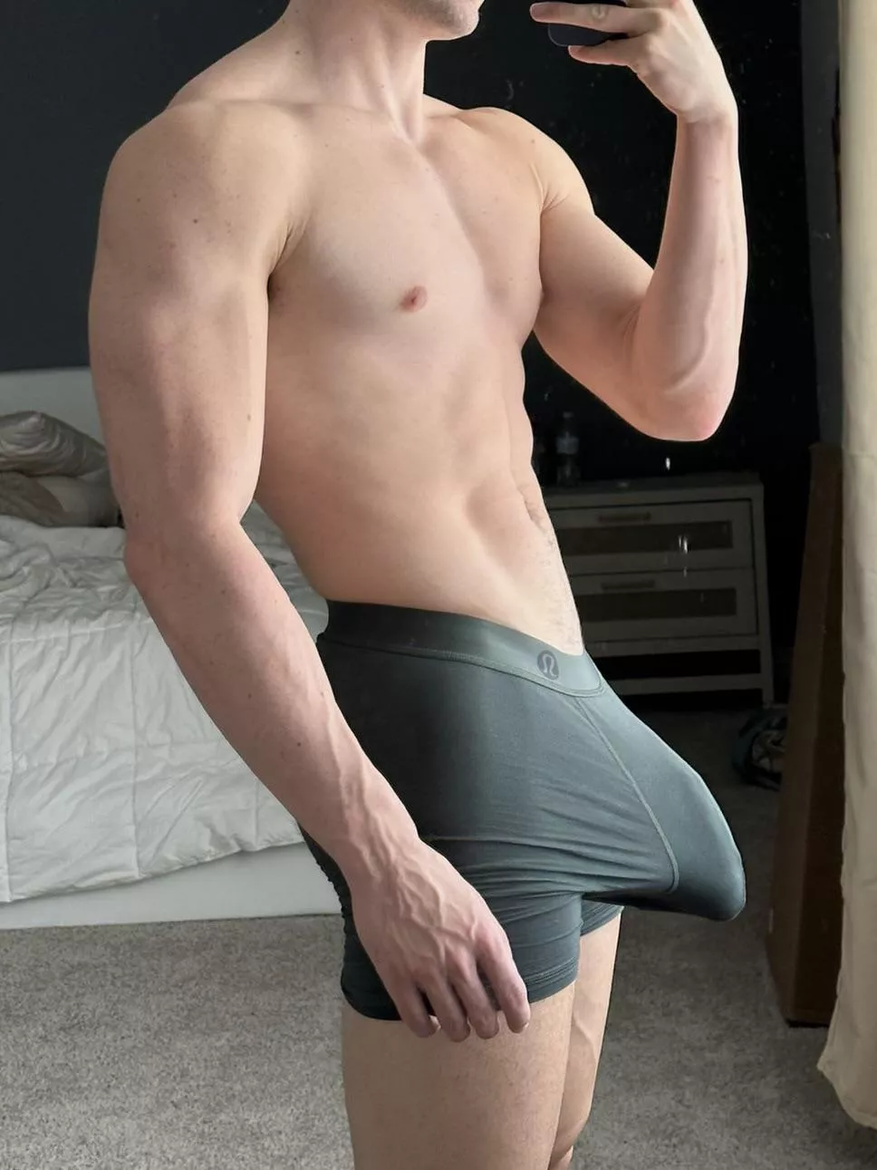 Need of a pig with a nice wallet to take care of this for me😈 DM for some fun💦