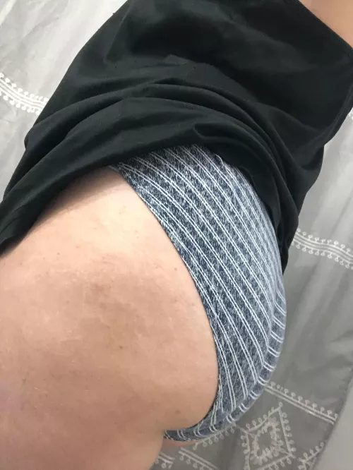 😋❤️ [Selling] Beautiful blue panties for $20 each plus free shipping 💙Message me here or on my kik : cordiluv