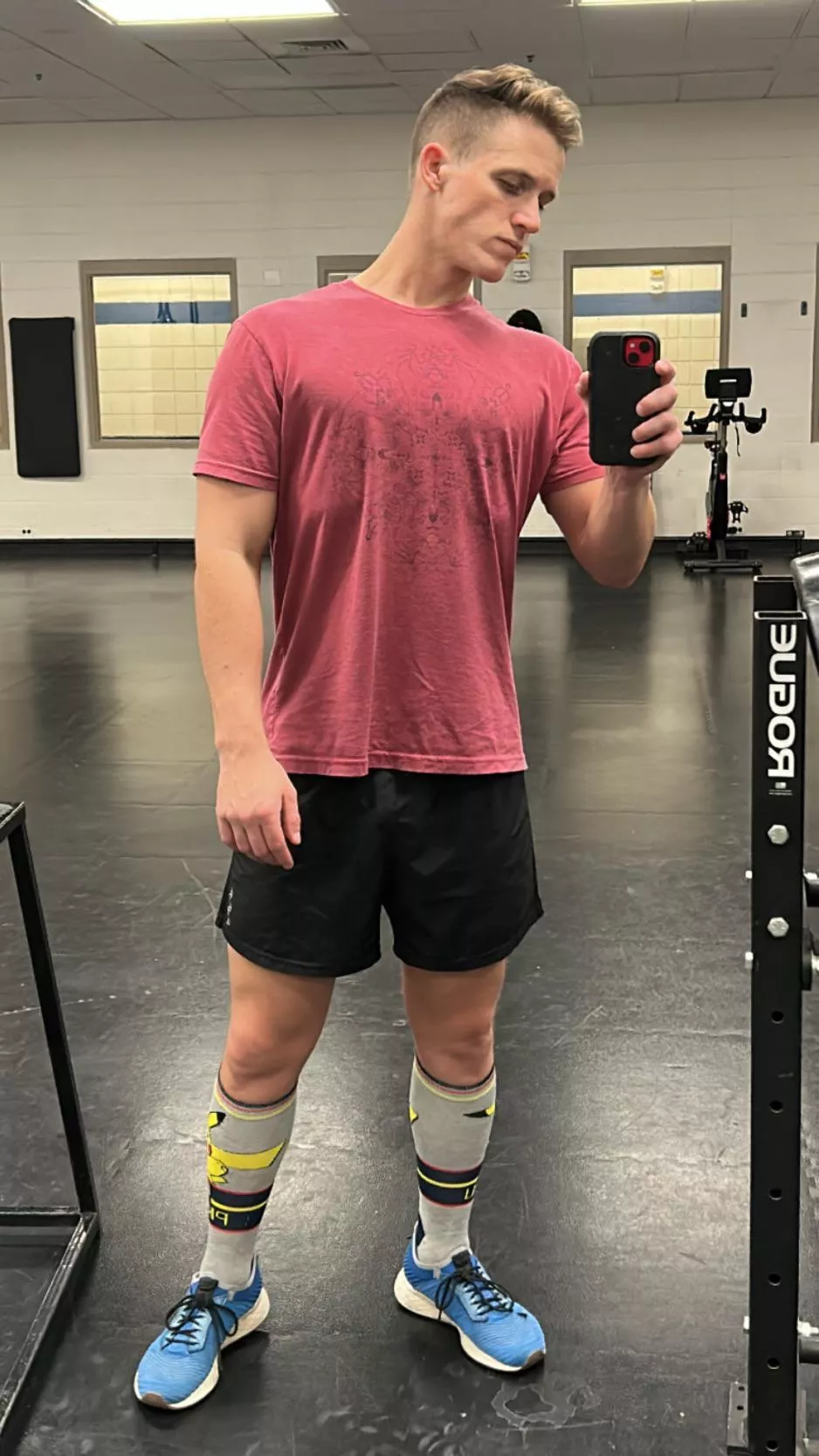 Some peak gym fashion for you guys. Featuring: Pikachu socks