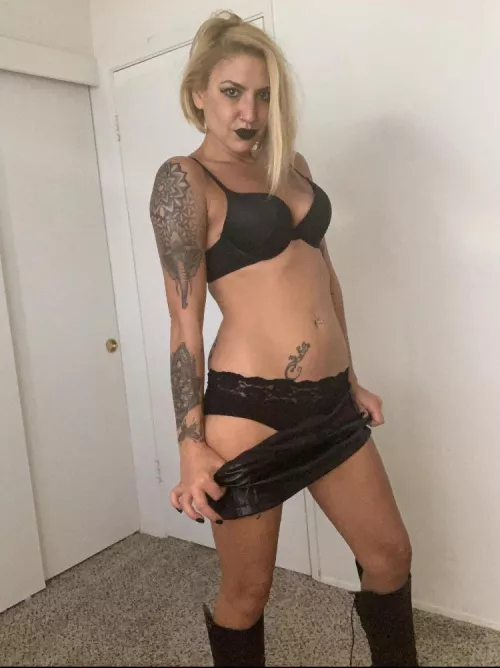 Strip dance anyone? 🤤