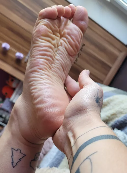 Super wrinkly foot for dinner!