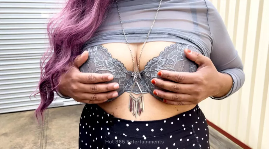 Teacher’s slide pack ready to be presented