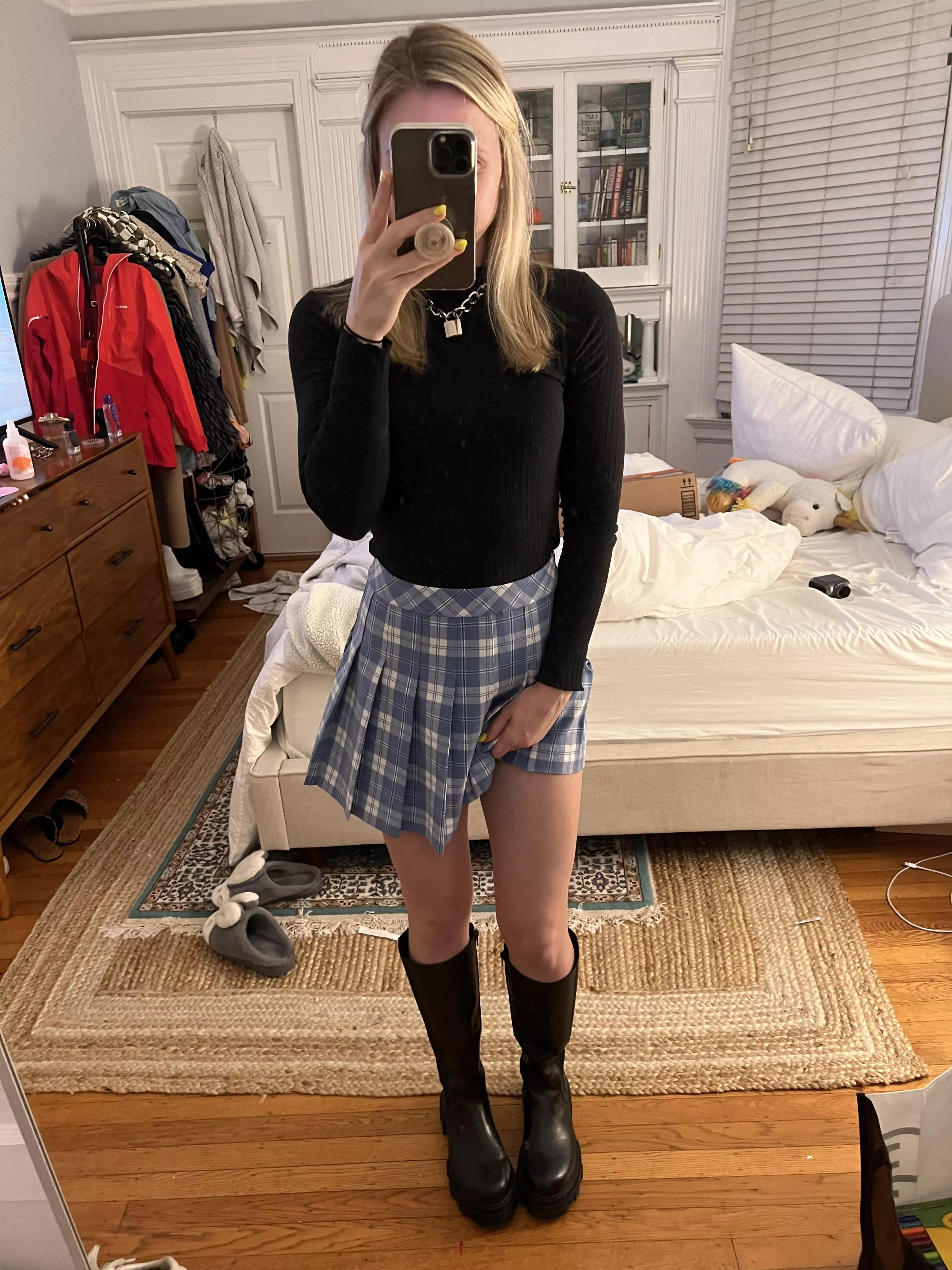 Thanksgiving dinner attire. Bunny’s uncles are definitely going to ask about her collar