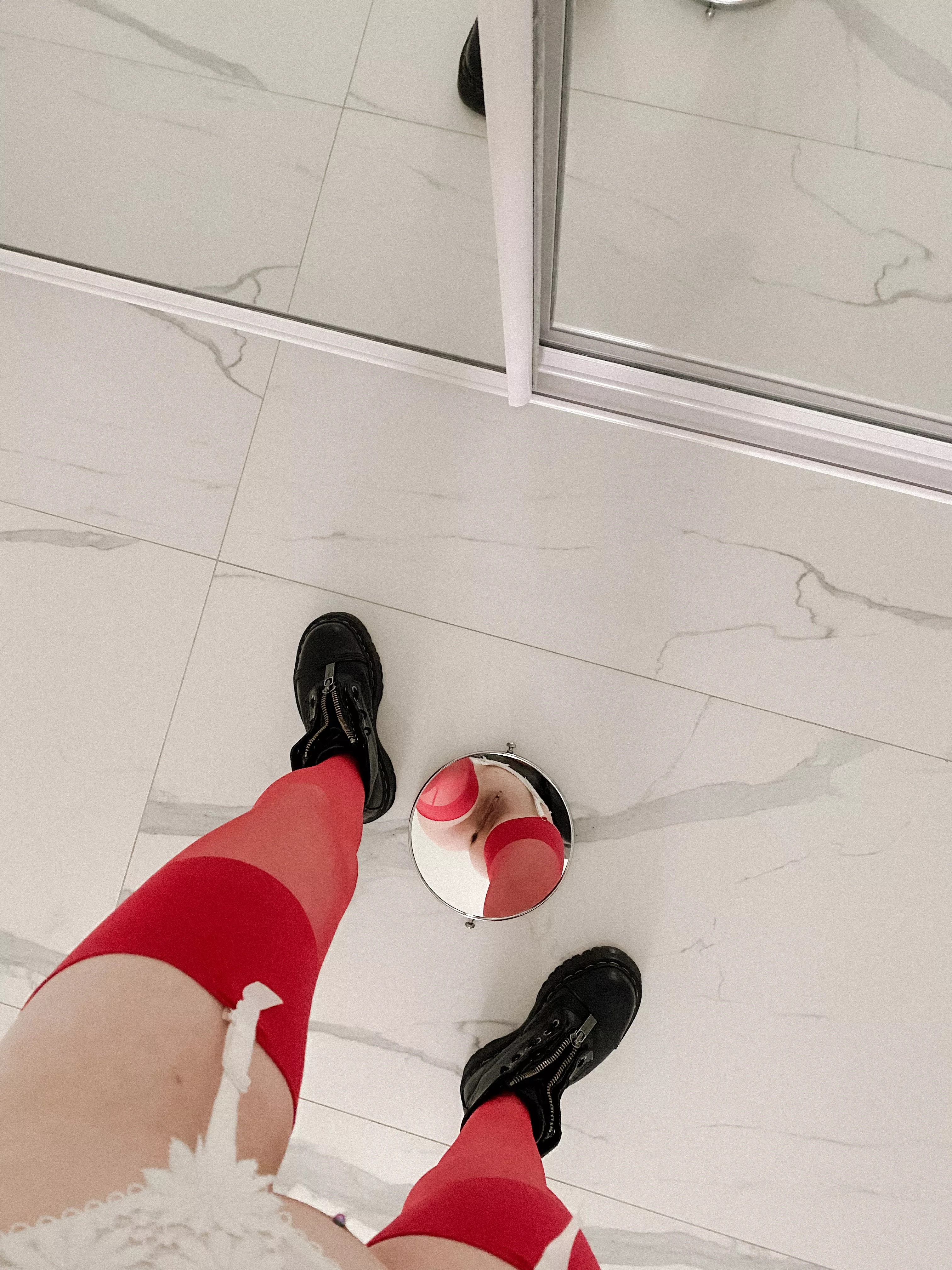 The grass is stroking me