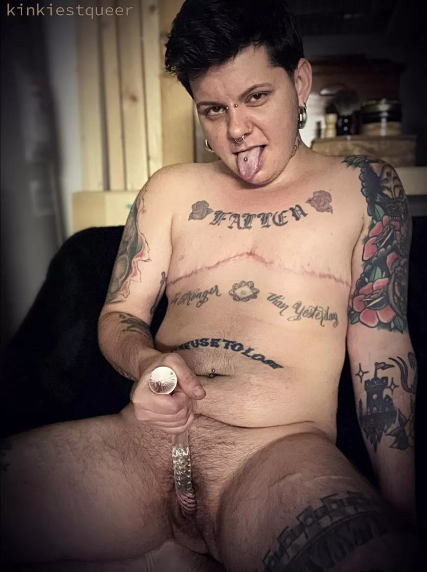 Thicc puppy needs attention 😈