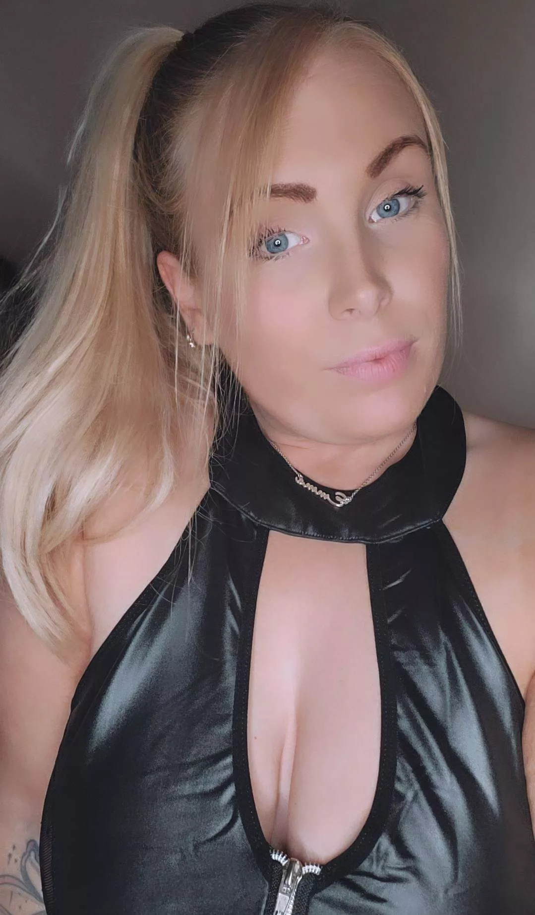 This Domme Is Serious! I'll Turn Your Brain To Mush 💦 Your Knees Go Weak 😛 And Make You Listen To Every Command!😈 [domme]