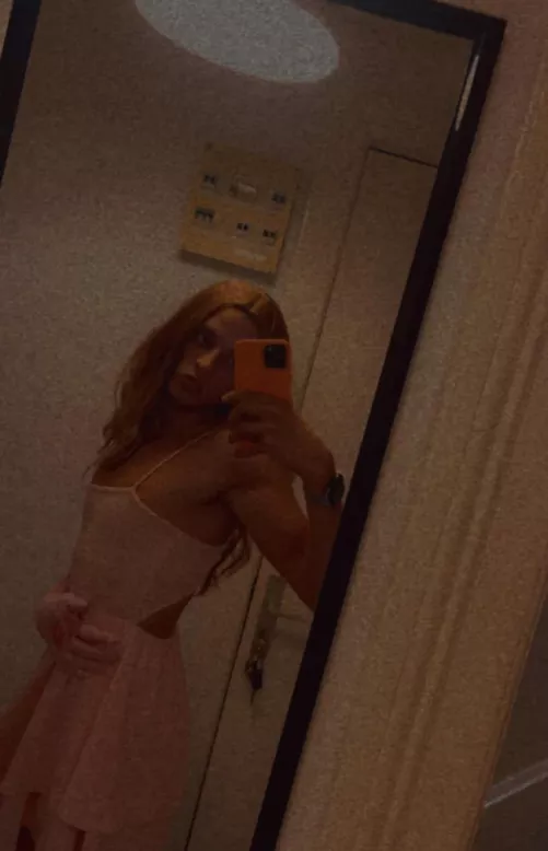 This lil whiteboy wants cum tributes