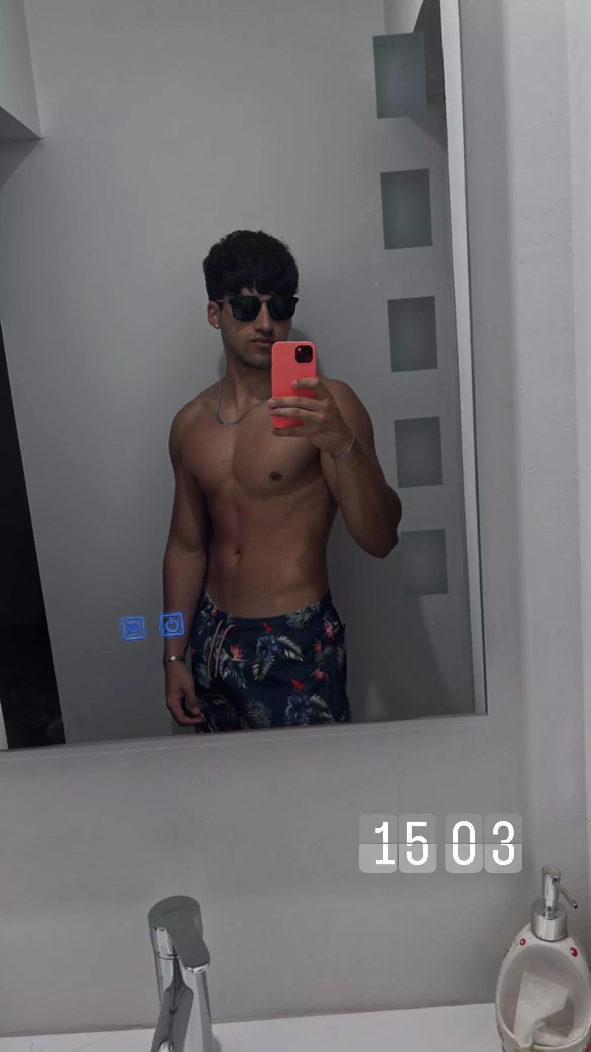 who wants to party with me? [22]