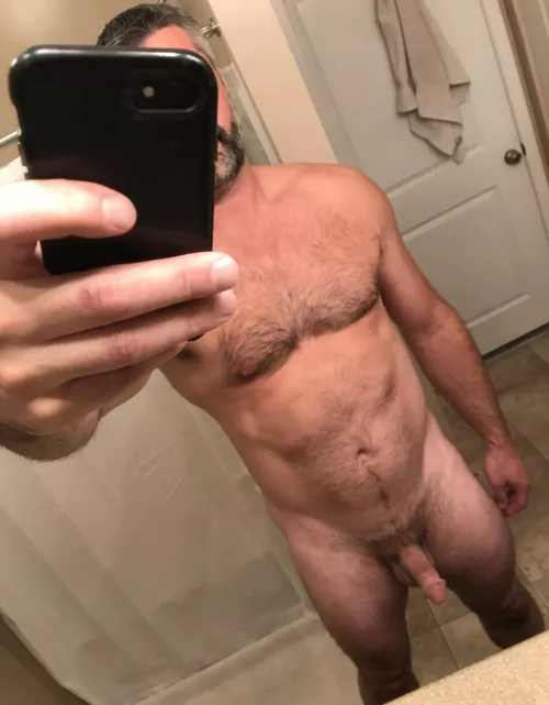 Workout complete! Anyone want to help me in the shower? (50)