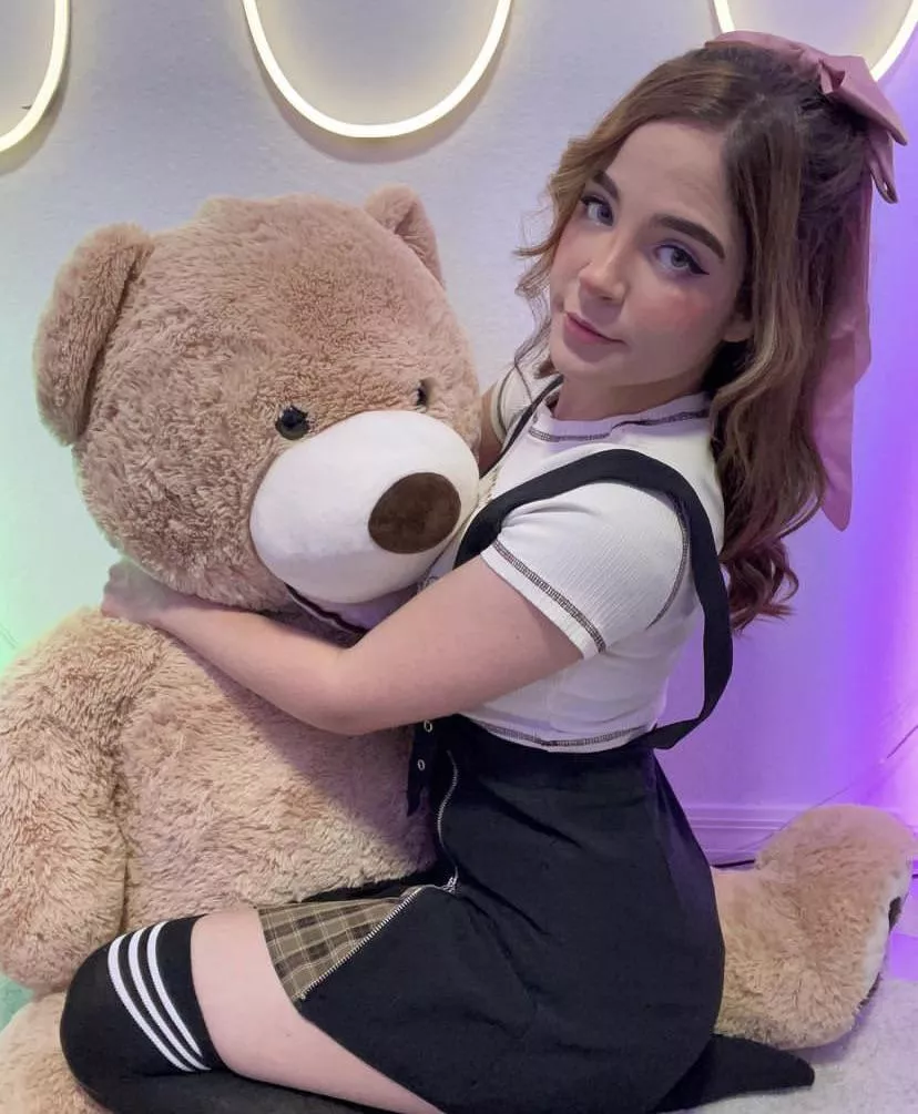 1 up= surprise 1 comment = 2pics ❤️