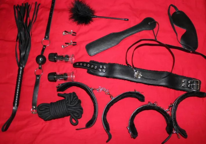 23m21f London - we are in the uk/London for a few weeks and a looking for a girl to join message if interested.