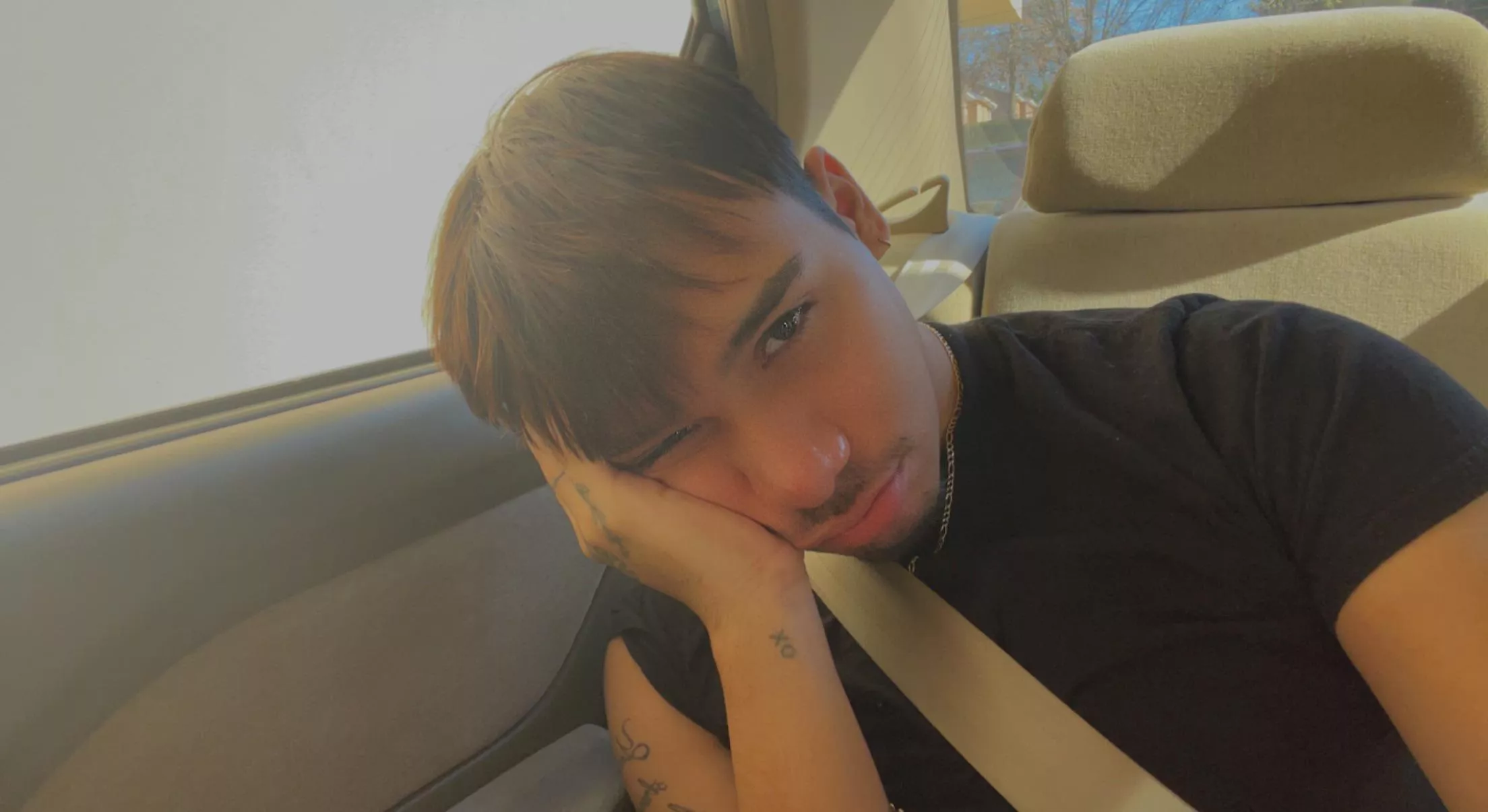 420 friendly let play/hangout 20 years old 🤍