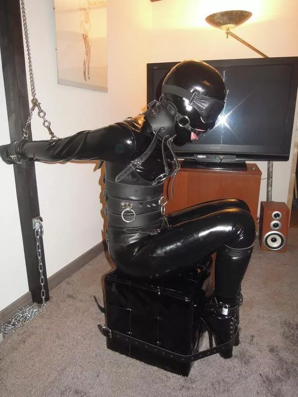 Basement bondage object