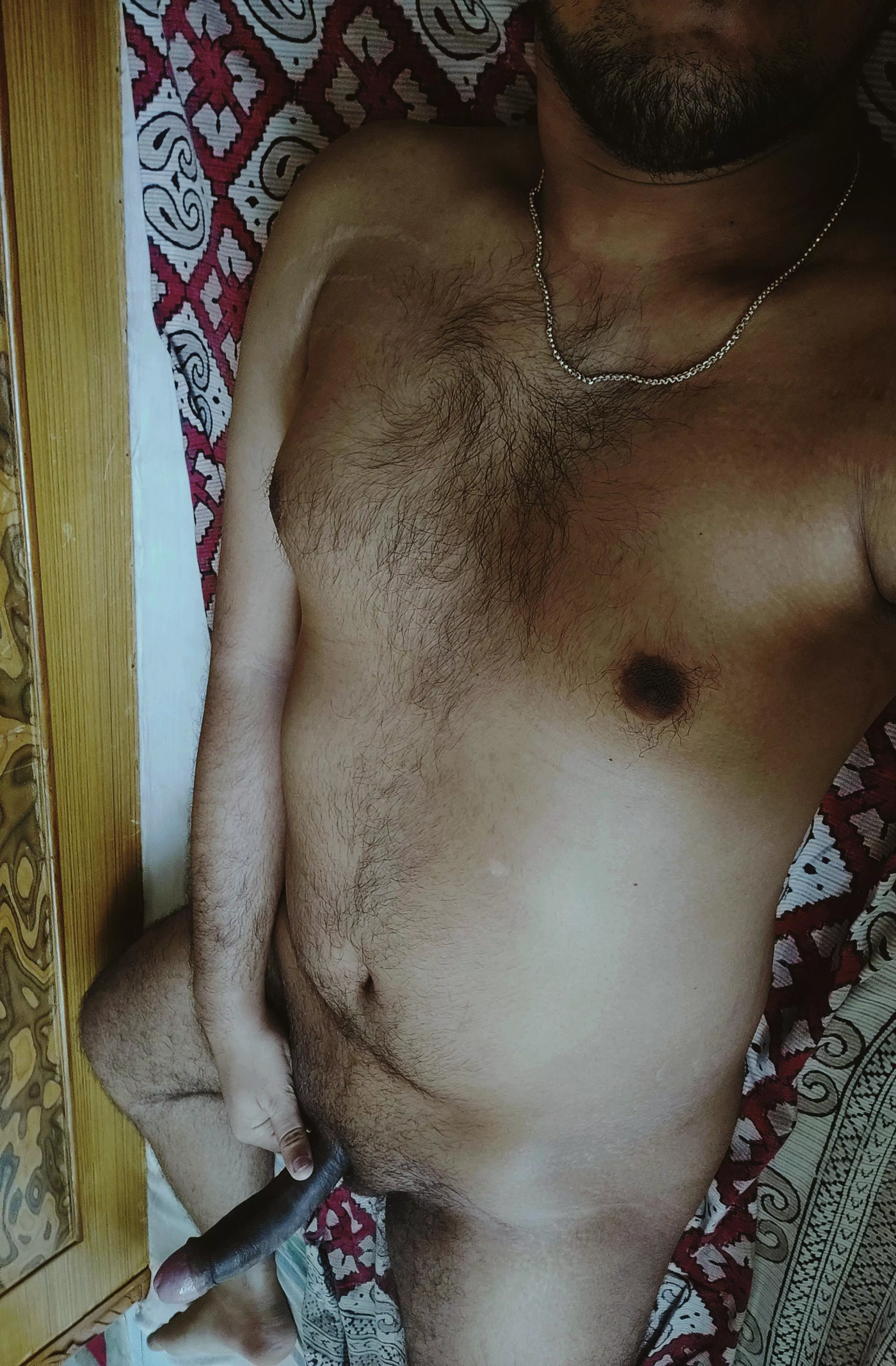 Basking in sunny winter afternoons is such a slow burning, subtle aphrodisiac 🐻