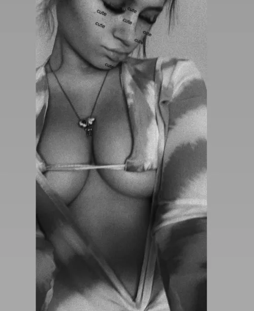 Black and white cleavage