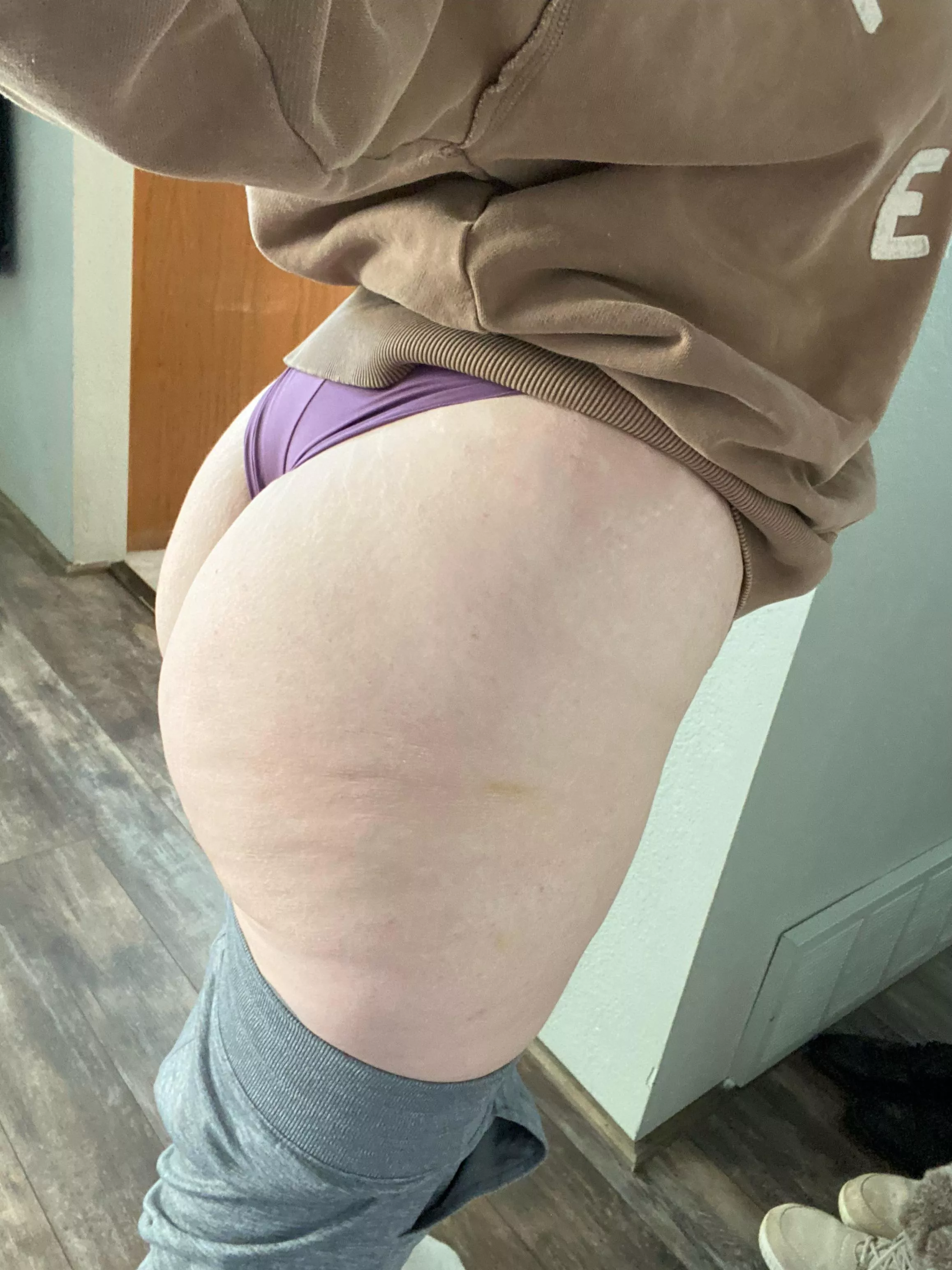 🚨BLACK FRIDAY FREE ADD ON! 🥵I’ve been told my scent is intoxicating. Come smell for yourself 😉[Selling] [US] telegram: kinkykat94 kik: xredheadbeautyx prices in comments