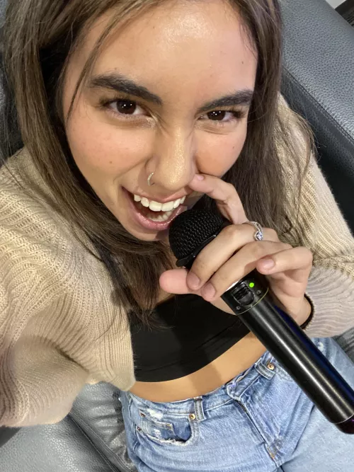 does anyone want to fuck my girl?? pomona cali f21