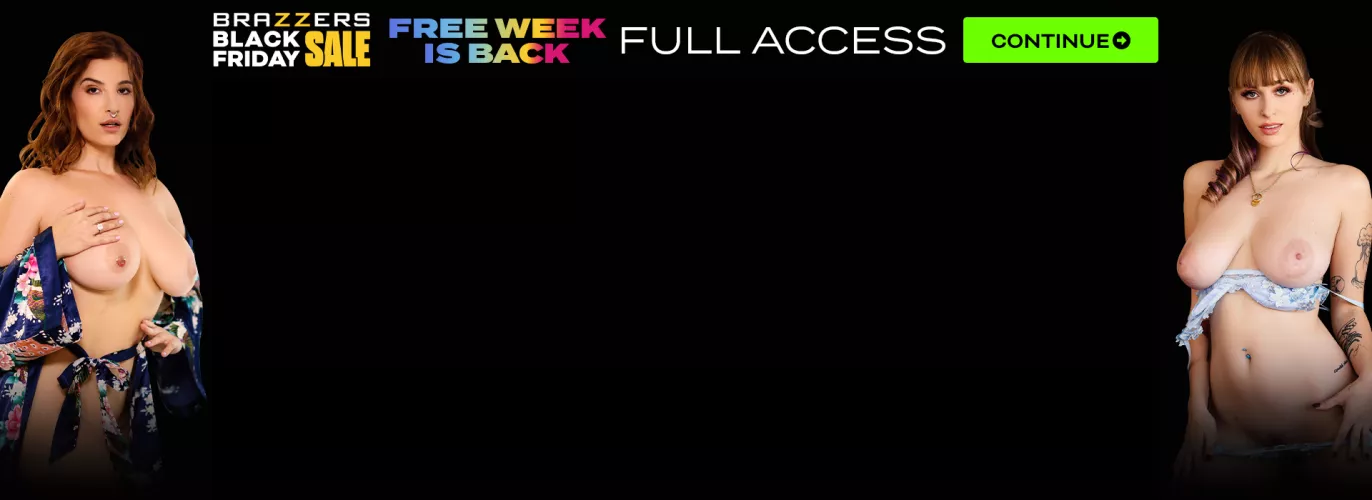 Does anyone who is the girl on the left?