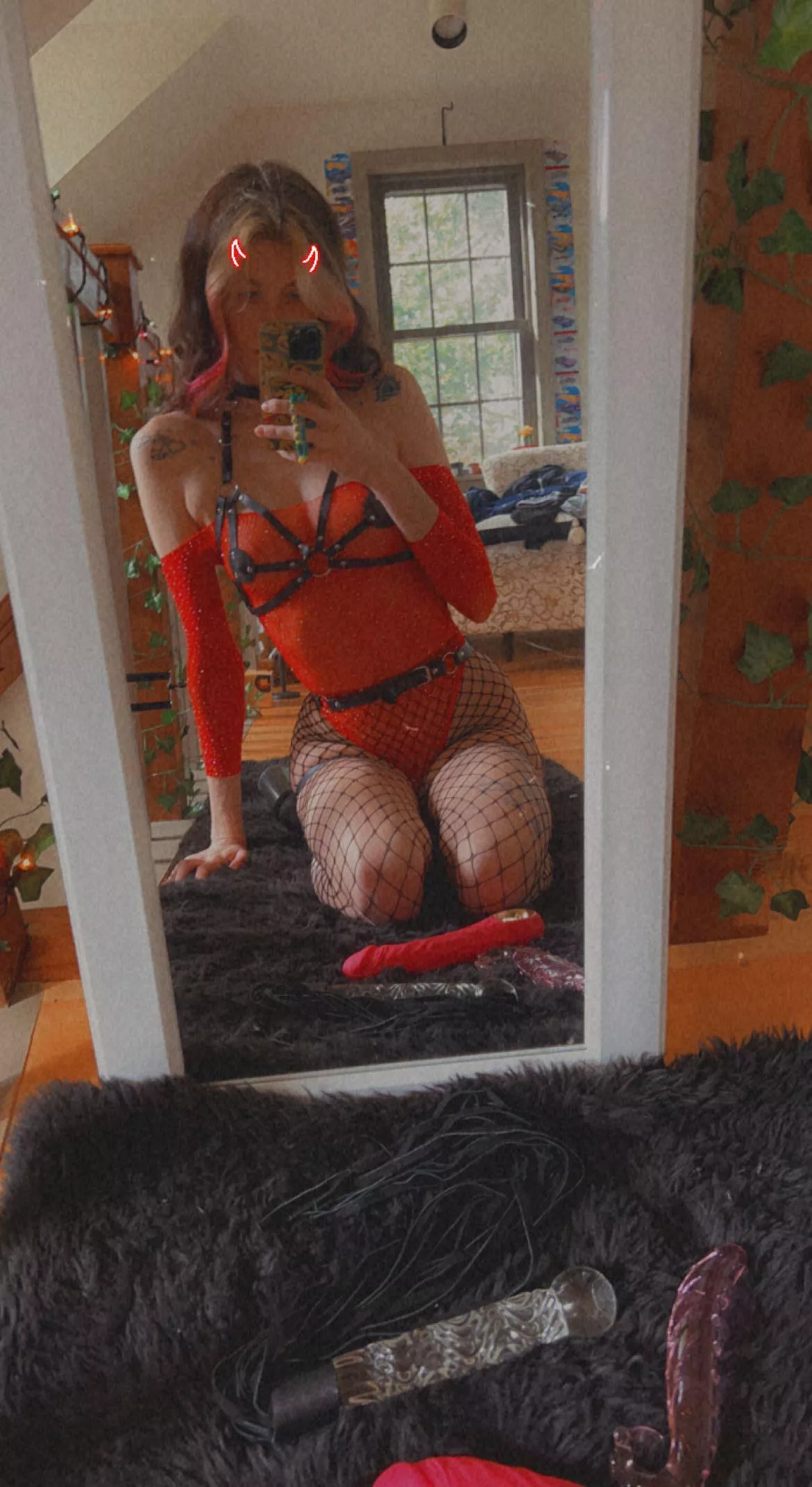 [domme] let me walk you like a dog !! upvote if you wanna be my lil puppy 🐶
