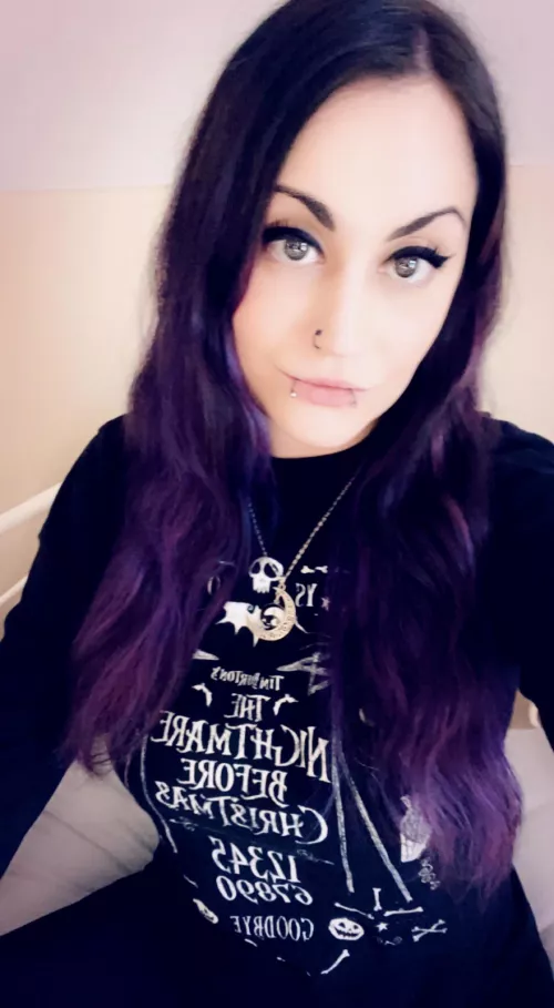 Got my hair refreshed and it’s looking fire 💜