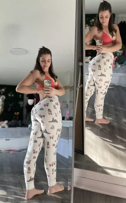 Great day to stay home in your PJs [F]