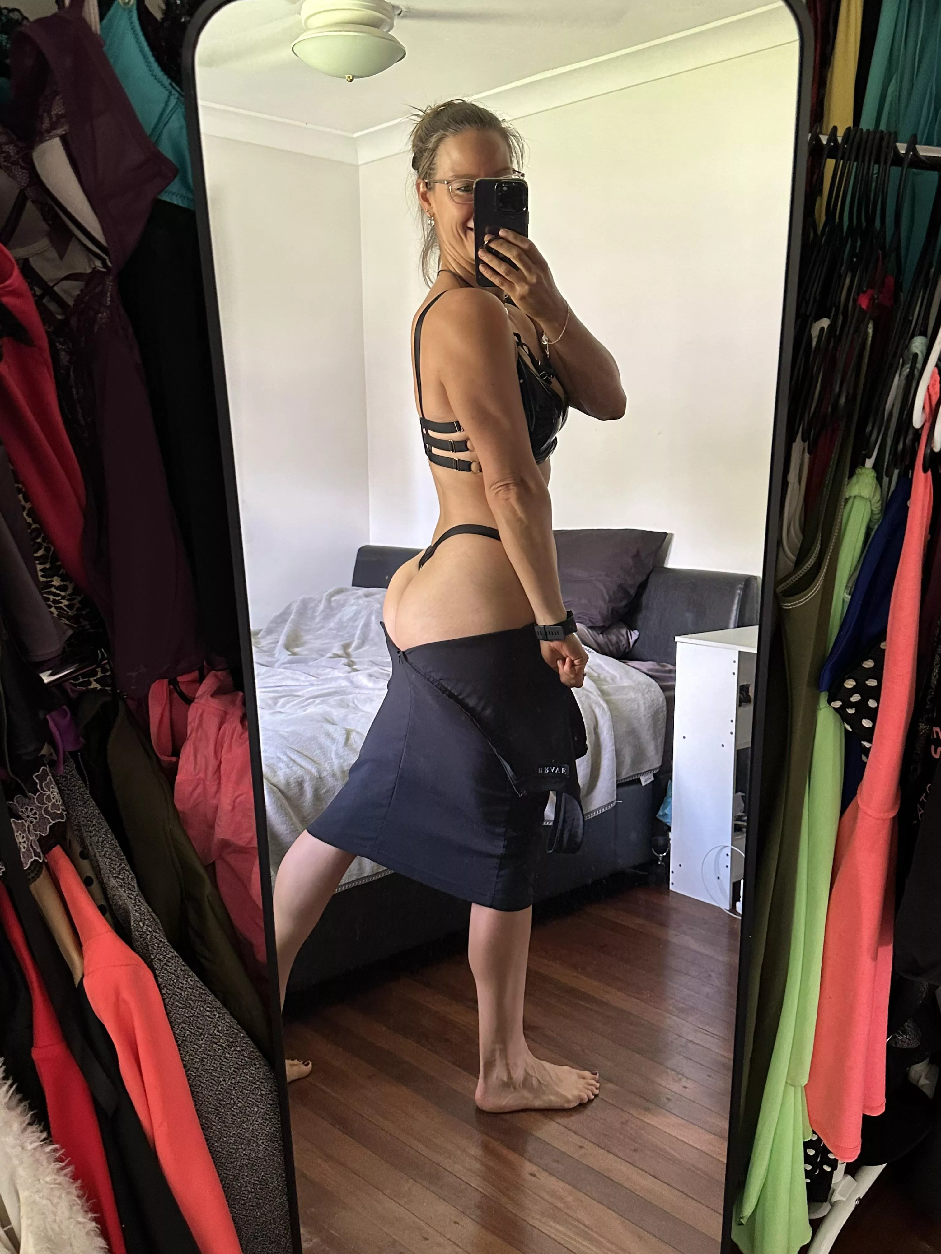 Guess I need a new dress 🍑