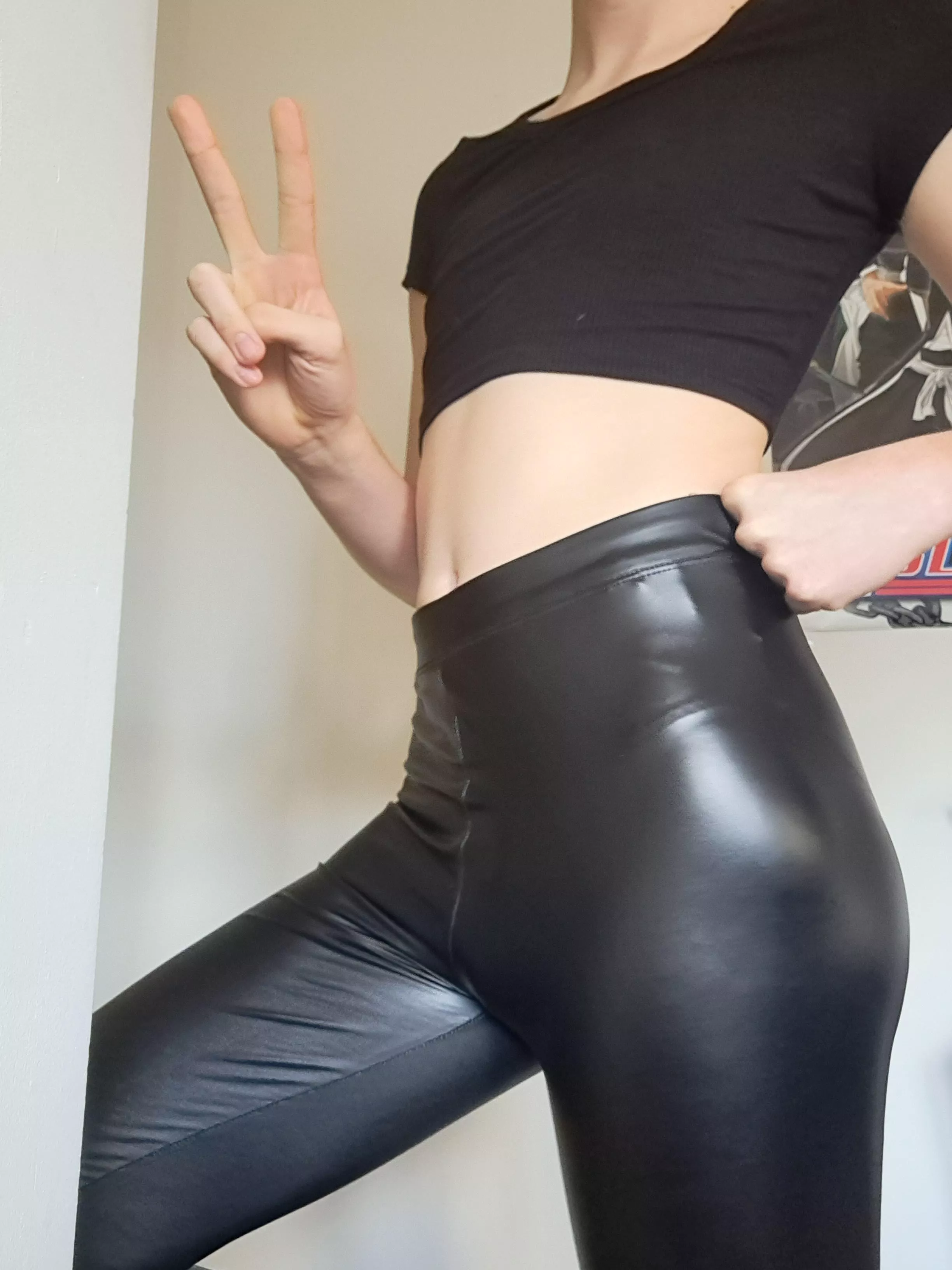 Happy femboy friday 😁