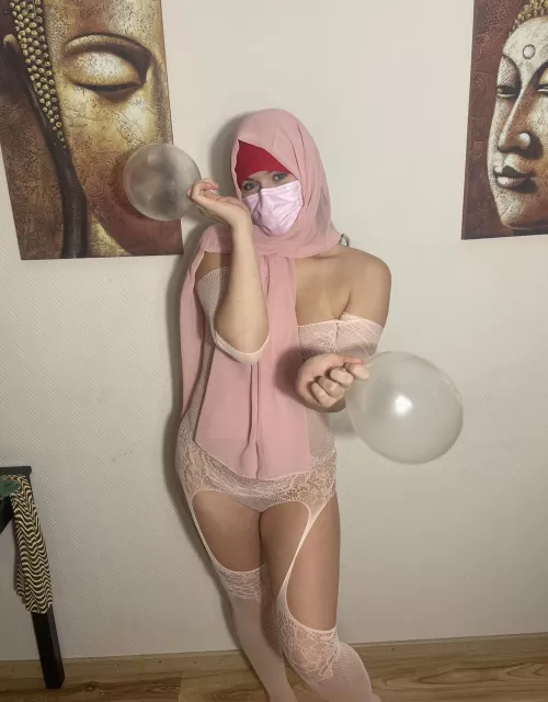 Happy Thanksgiving Habibi🍁 who wants to party with me?