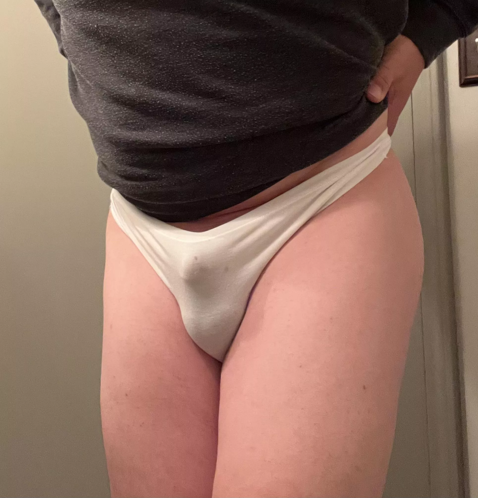 hi baby. come over and play!!👄👄