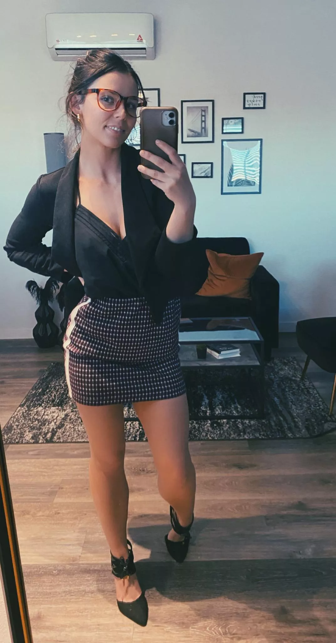 Hi I’m here for my interview