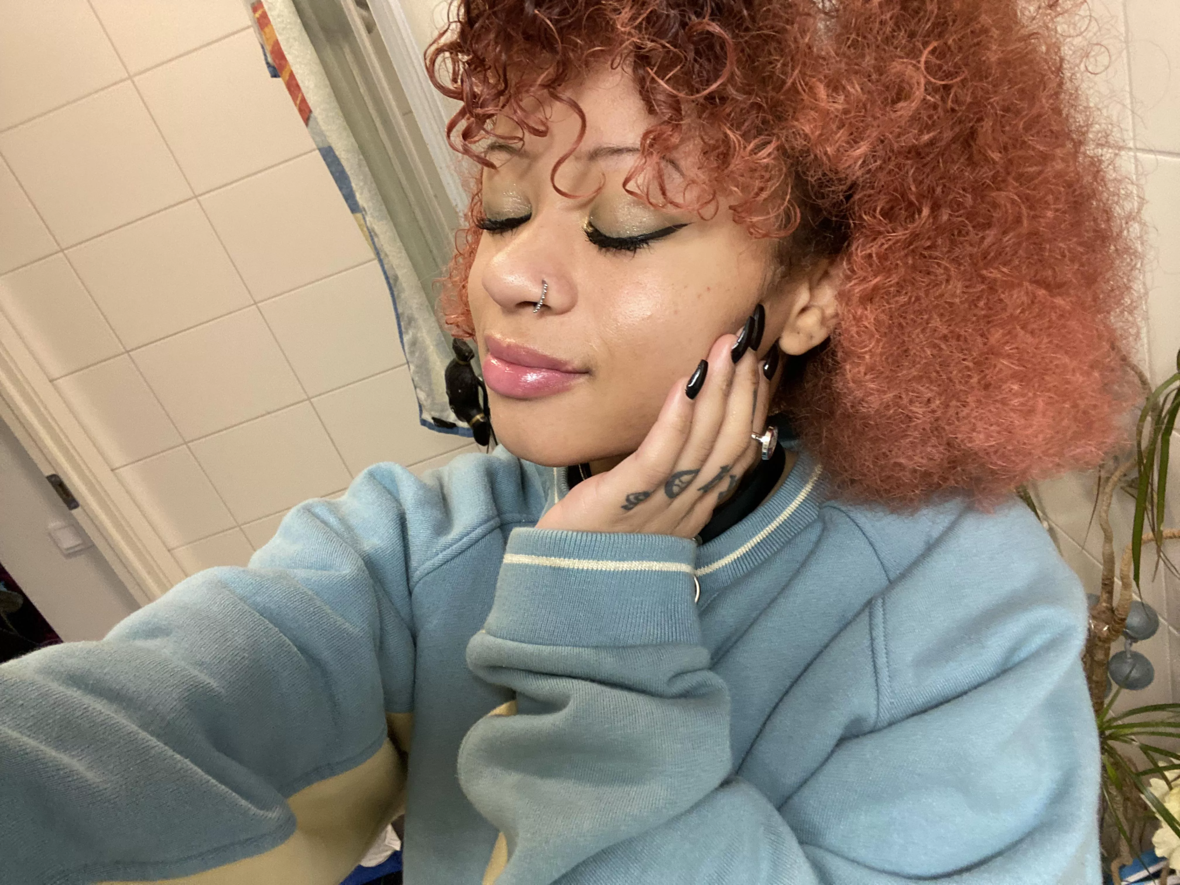 I finally found the energy to do my makeup