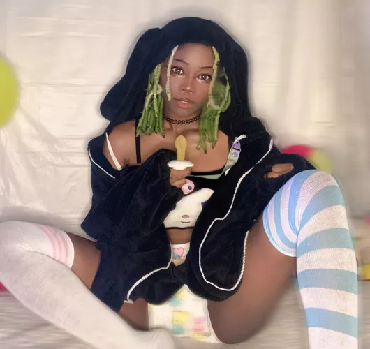 I keep getting in trouble for posting. Hopefully im accepted here? 🤞🏾