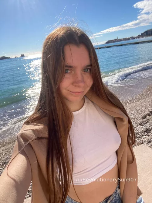 I missed when I can say hello from this sunny place. so hello! 😄😋