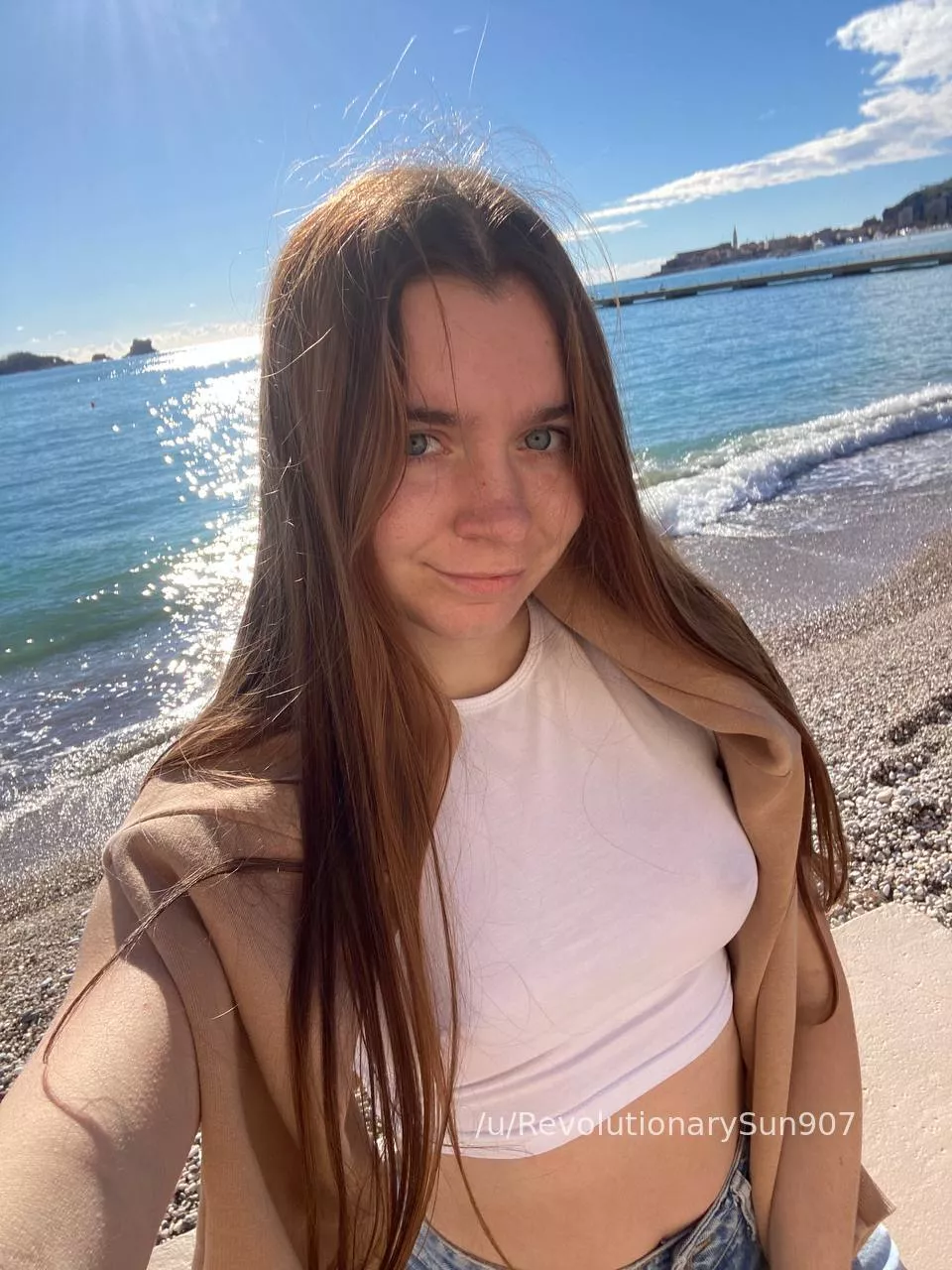 I missed when I can say hello from this sunny place. so hello! 😄😋