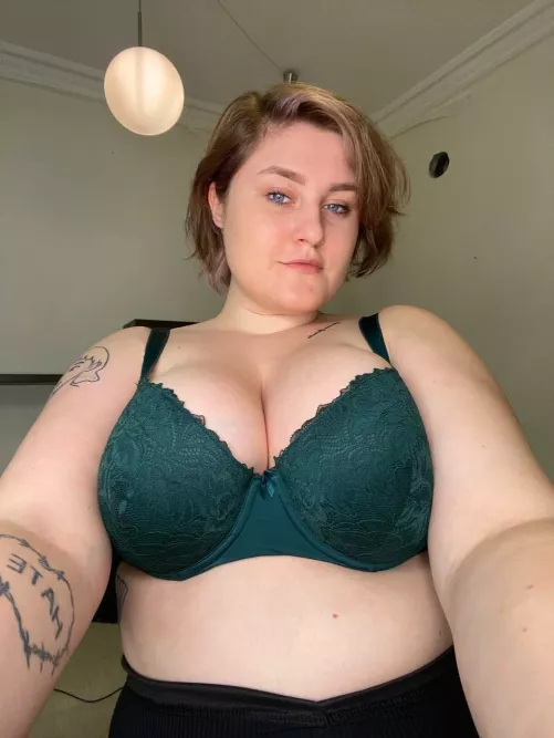 I used to hide my body, but now I am hot as fuck