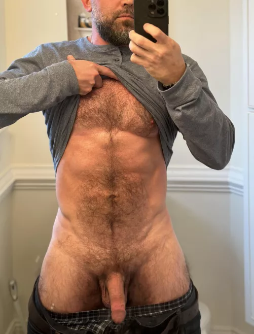 If I asked nicely, would u sneak away from your family and suck it(45)