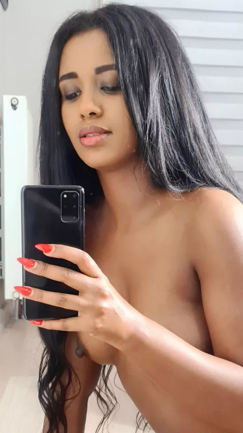 i’m not a baker but i’ll stay up late with u to make a cream pie