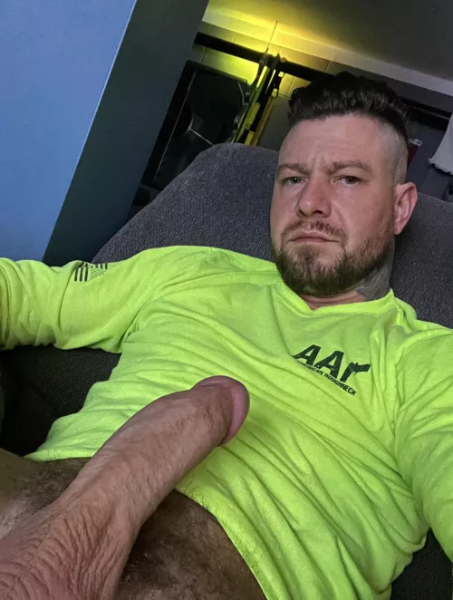 Long work day, need to relax. (37)