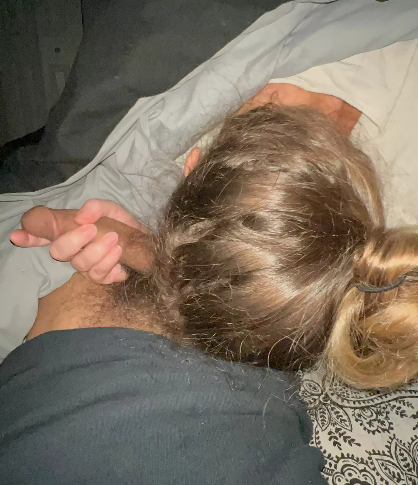 Love when she sucks my balls🤤