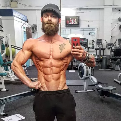 Noob saying hello! 😄 (m)