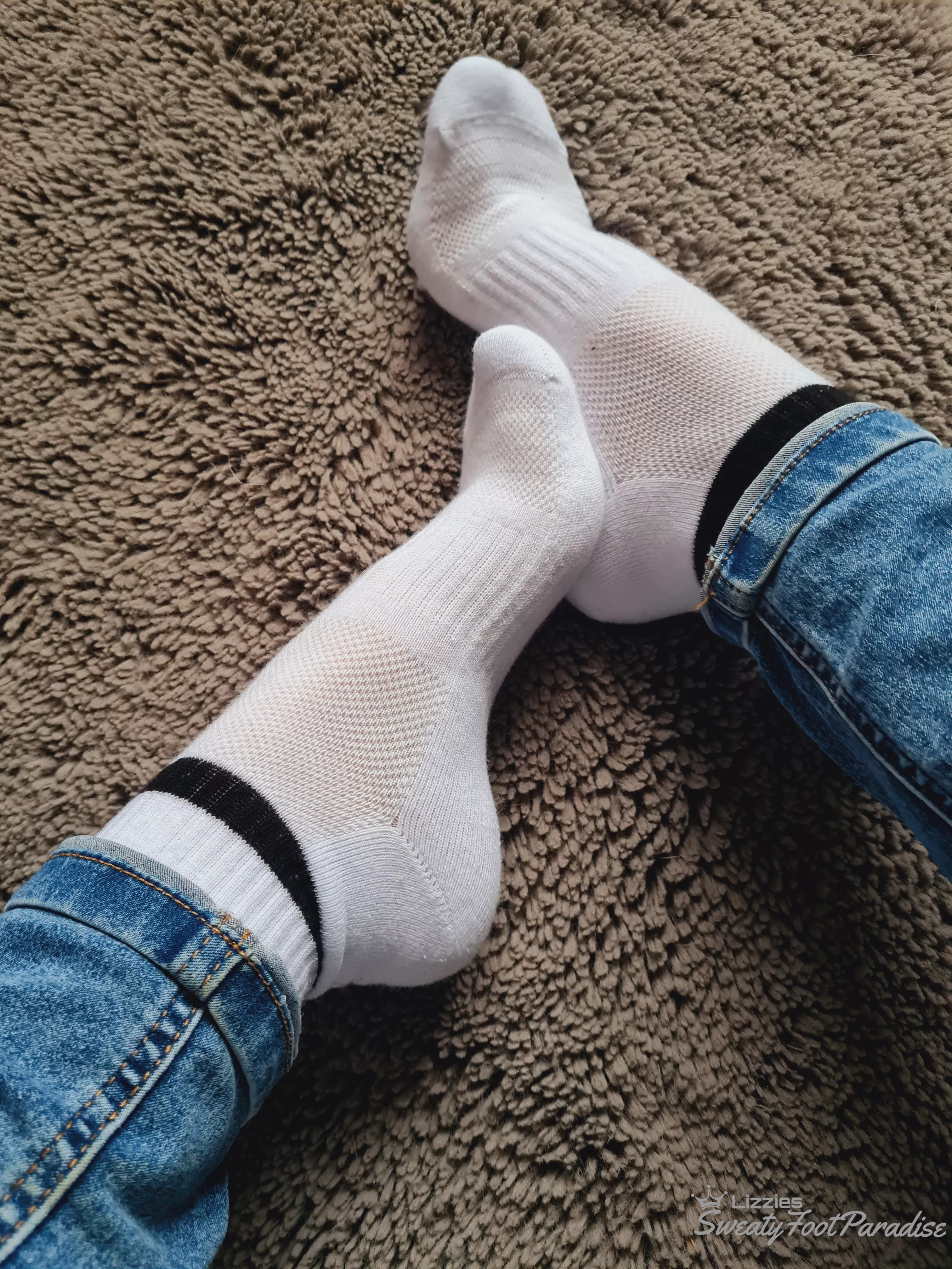 Ready and waiting to be worshipped 😏🥵 [F]