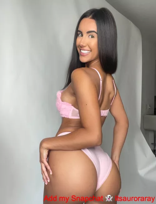 Senpaiii I can’t sleep, I need someone to fuck me rough rn 😫