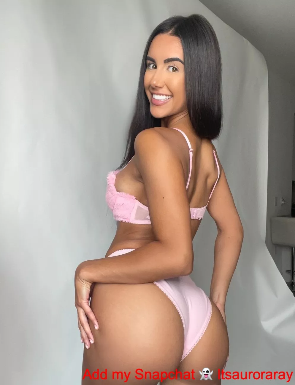 Senpaiii I can’t sleep, I need someone to fuck me rough rn 😫